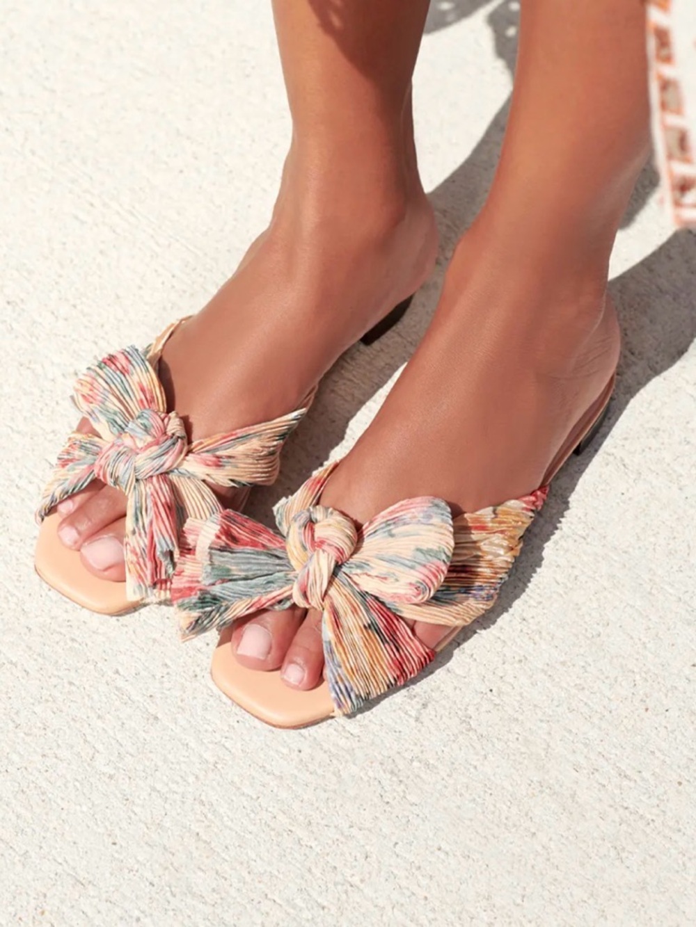 Loeffler Randall Daphne Floral Pleated Bow Flat Sandals Size 7 EUC - Picture 4 of 9
